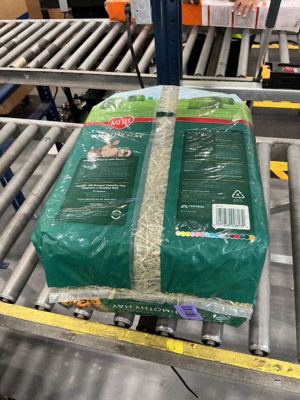 Photo 1 of Kaytee Timothy Hay, High Fiber for Rabbits, Guinea Pigs, 96 Ounces