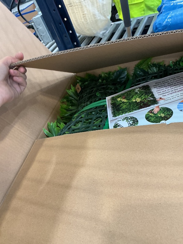 Photo 1 of DOPGIB Artificial Boxwood Plant Panel - Green, 20"x20" (8P)