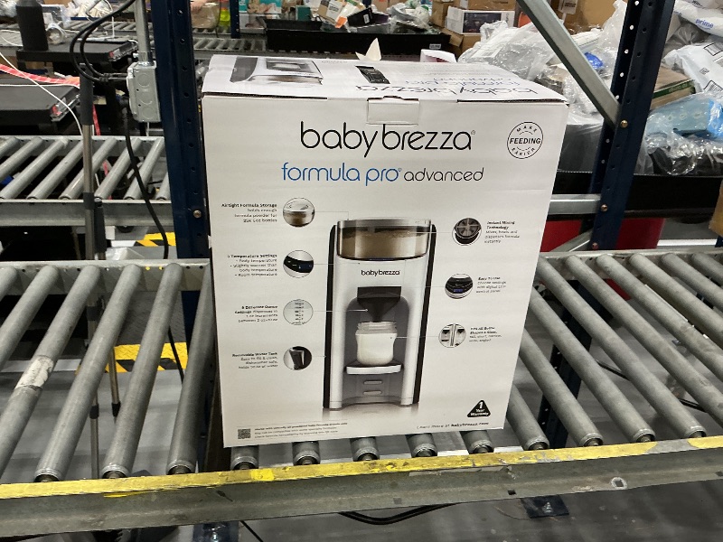 Photo 1 of Baby Brezza Formula Pro Advanced Formula Dispenser + Bottle Maker Machine