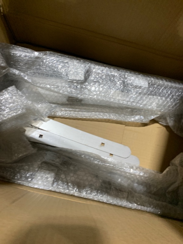 View 3 of ALMULOO Fender Light Bracket for Peterbilt 389/388
