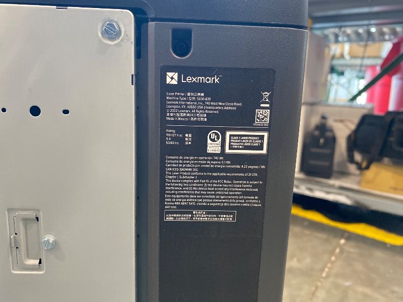 View 3 of *** No cables and broke on the side***
Lexmark CS735de Color Laser Printer