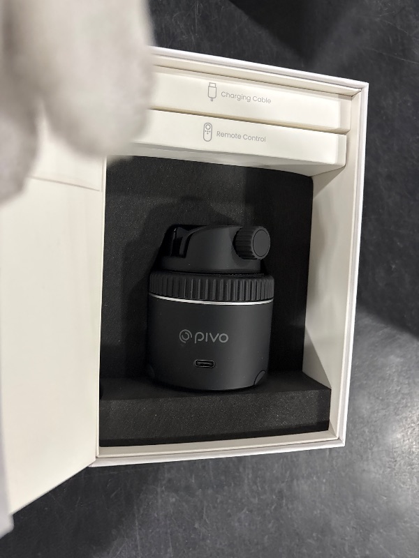 View 3 of Pivo Equestrian Pod with Remote, AI Auto Tracking Holder
