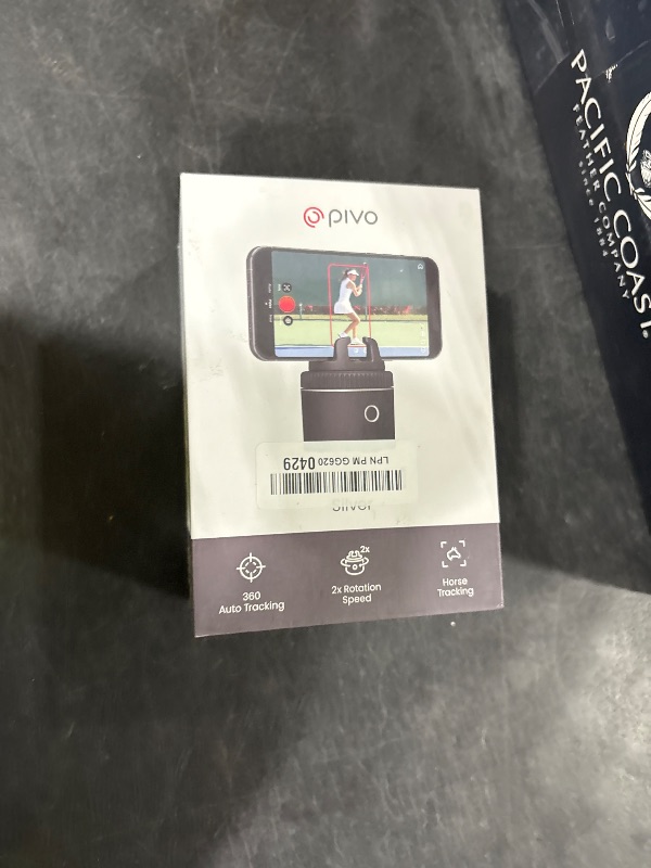View 2 of Pivo Equestrian Pod with Remote, AI Auto Tracking Holder