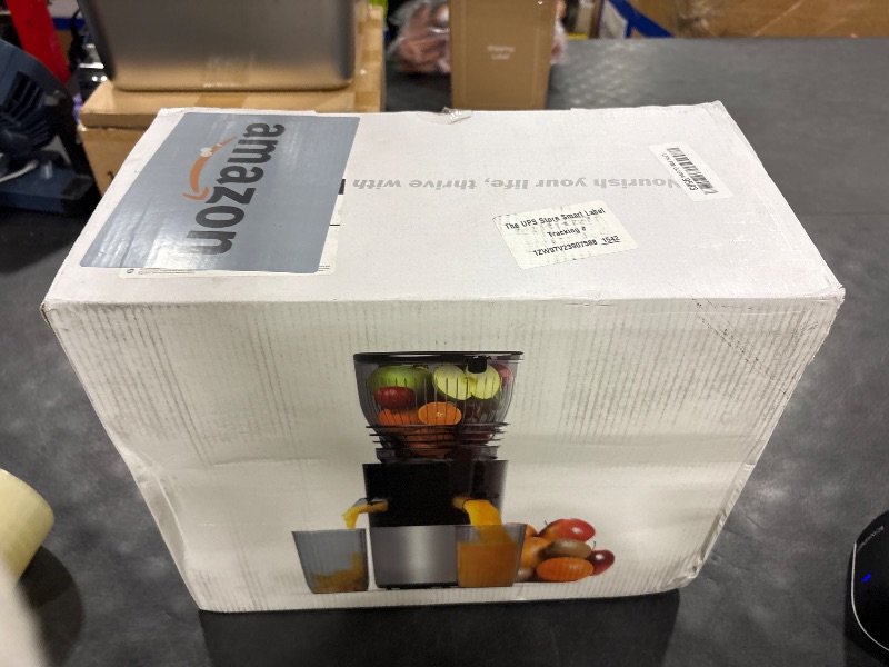 View 2 of Godspeeds Smoothpress Cold Press Juicer