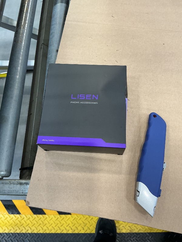 Photo 1 of LISEN 15W MagSafe Car Mount Charger