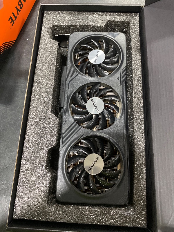 View 5 of GIGABYTE Radeon RX 7600 XT Gaming OC 16G Graphics Card