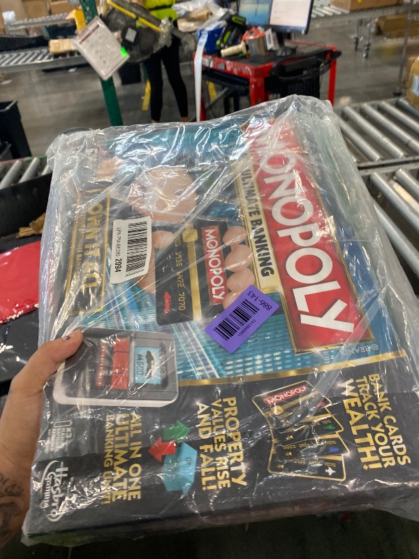 View 2 of [LOOSE PIECES] Monopoly Ultimate Banking Edition Board Game