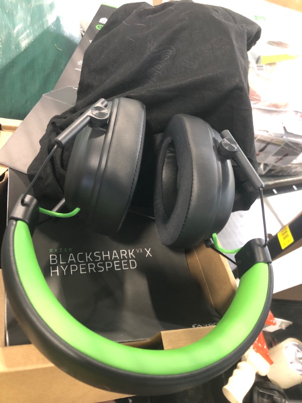 View 3 of [SOLD FOR PARTS] Razer BlackShark V3 X Wireless Gaming Headset