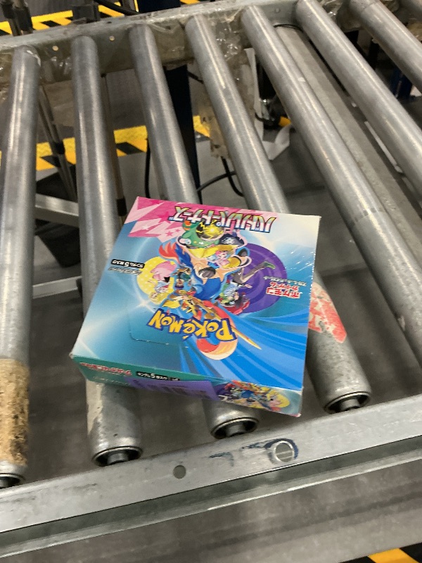 Photo 1 of Pokemon TCG Scarlet & Violet Battle Partners Booster Box