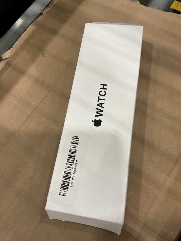 Photo 1 of Apple Watch SE (2nd Gen) GPS 40mm Smartwatch