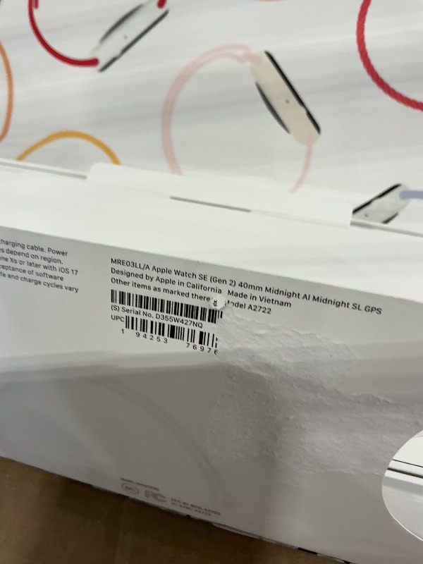 Photo 1 of Apple Watch SE (2nd Gen) GPS 40mm Smartwatch