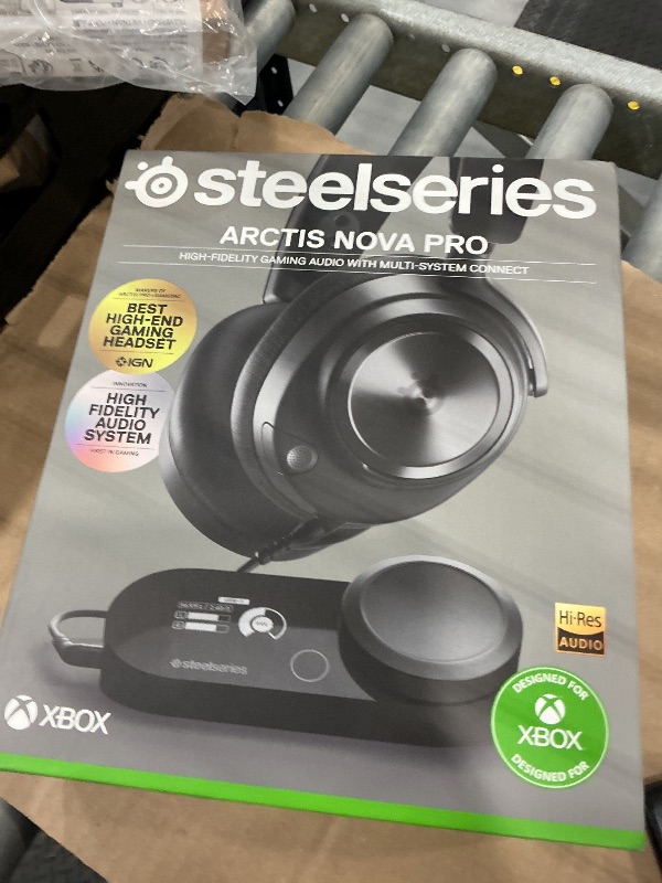 Photo 1 of SteelSeries Arctis Nova Pro X Gaming Headset for Xbox