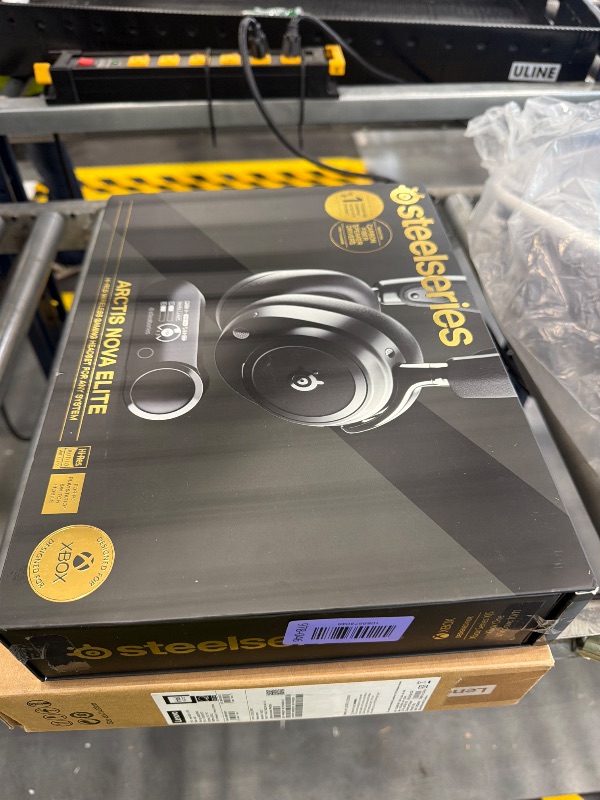 Photo 1 of SteelSeries Arctis Nova Elite Wireless Gaming Headset