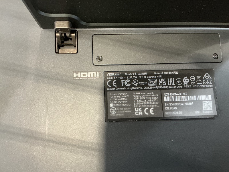 Photo 1 of ASUS Zenbook Duo Dual 14" OLED Laptop