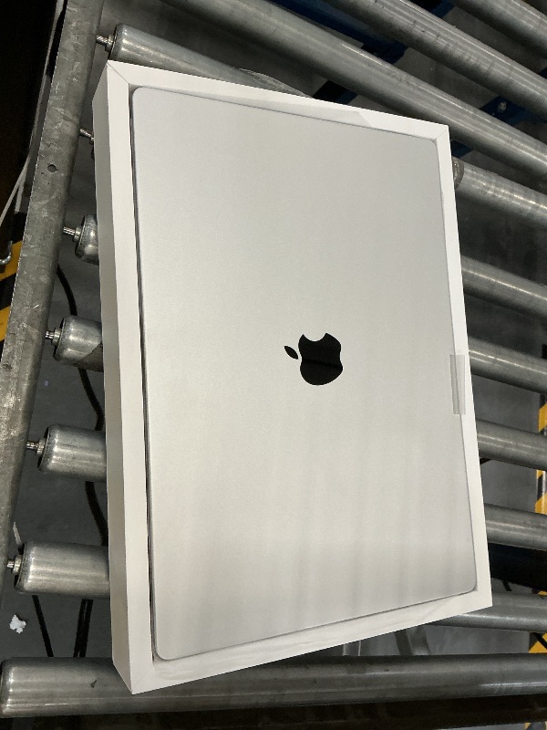 Photo 1 of Apple MacBook Pro 16-inch M1 Pro Laptop