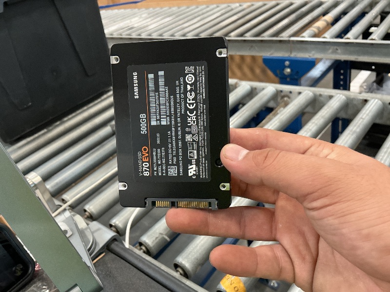 View 3 of Samsung 870 QVO 1TB SATA III 2.5" Internal SSD