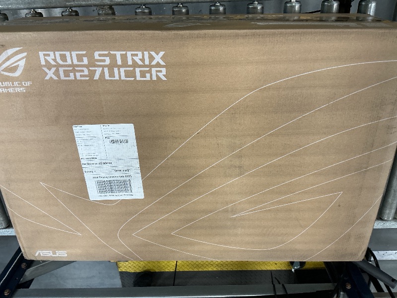 Photo 1 of ASUS ROG Strix XG27UCGR 27 Inch 4K 162Hz, FHD 485Hz, G-SYNC Gaming Monitor