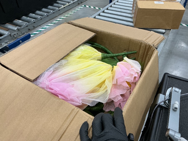 Photo 1 of ZEYEXE Giant Organza Artificial Flowers with Stand