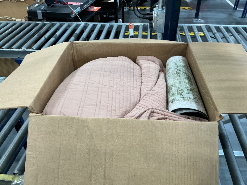 Photo 1 of EverGrace Modern Lines Cotton Quilt Set King Rose Dust
