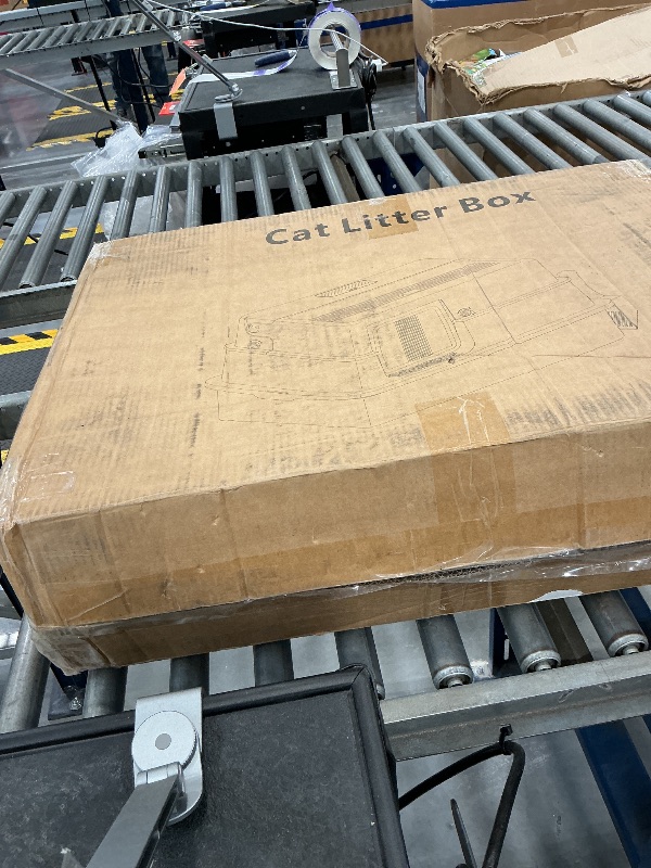 Photo 1 of AIFUN XXXL Enclosed Stainless Steel Litter Box with Lid