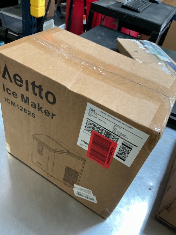 Photo 1 of Aeitto Ice Maker Countertop 26lbs/24H