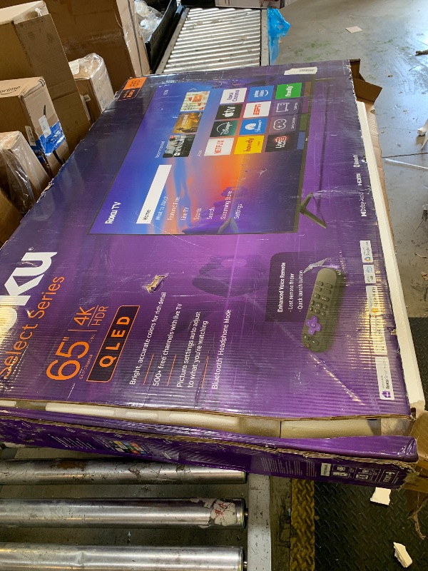 Photo 1 of Roku 65" 4K QLED Smart TV