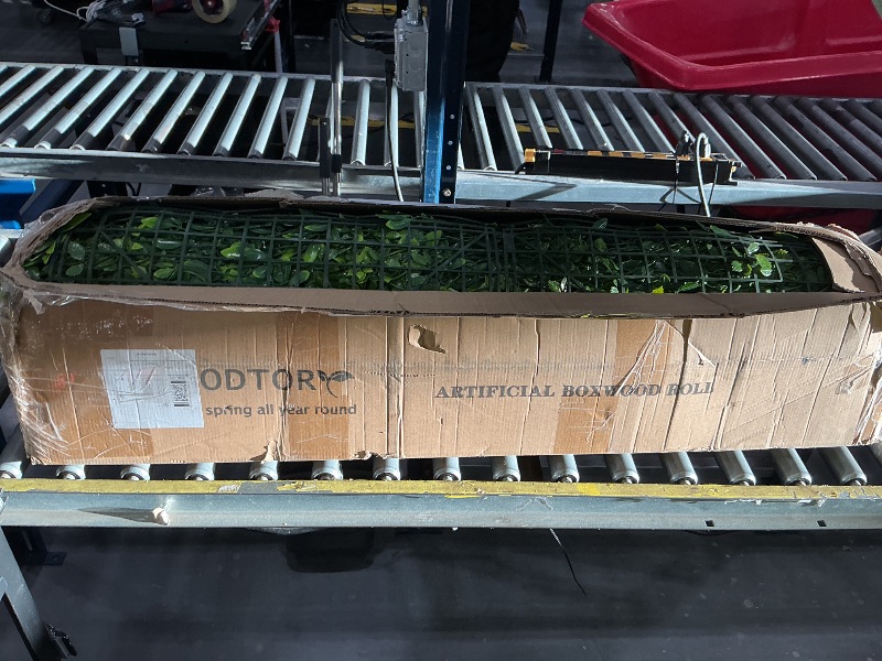 Photo 1 of ODTORY Artificial Ivy Privacy Screen Fence Panel, Grass Green 40 X120 in