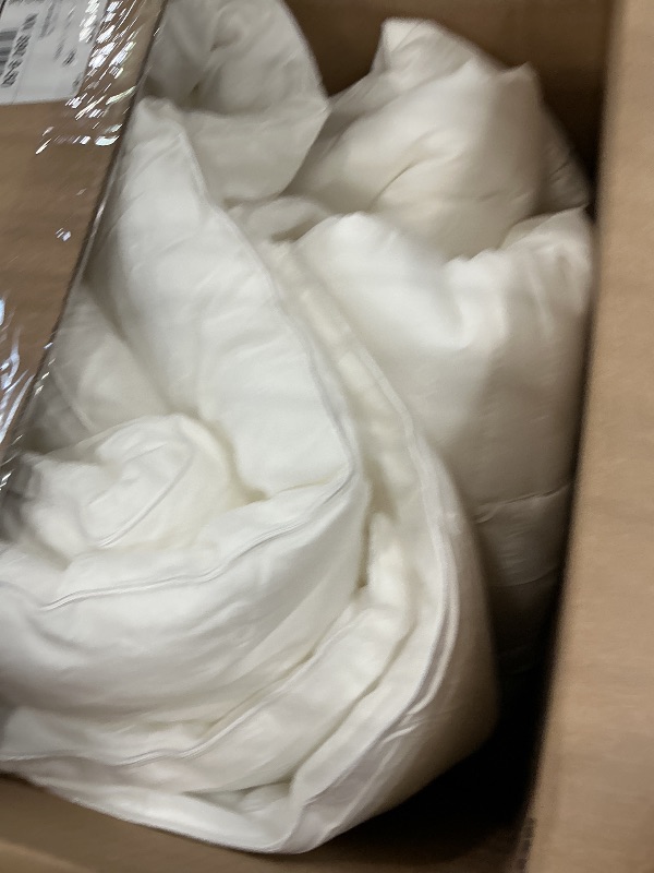 View 3 of Calvin Klein Queen All Season Duvet Insert