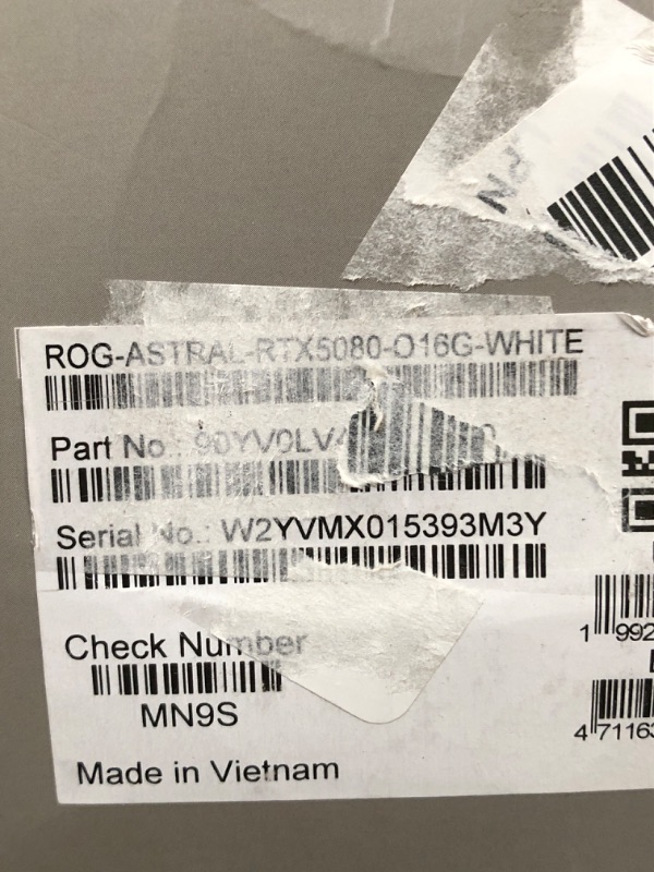 Photo 1 of ASUS ROG Astral GeForce RTX 5080 White OC Graphics Card