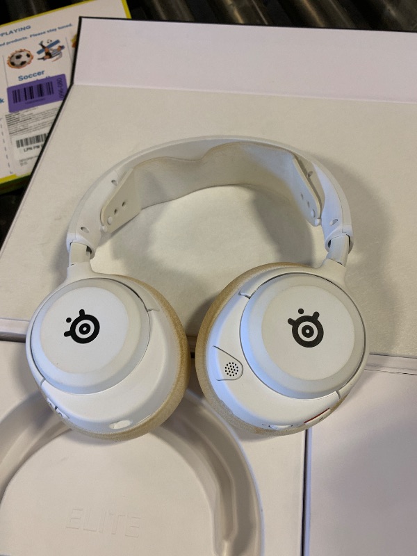 Photo 1 of SteelSeries Arctis Nova Elite Wireless Gaming Headset