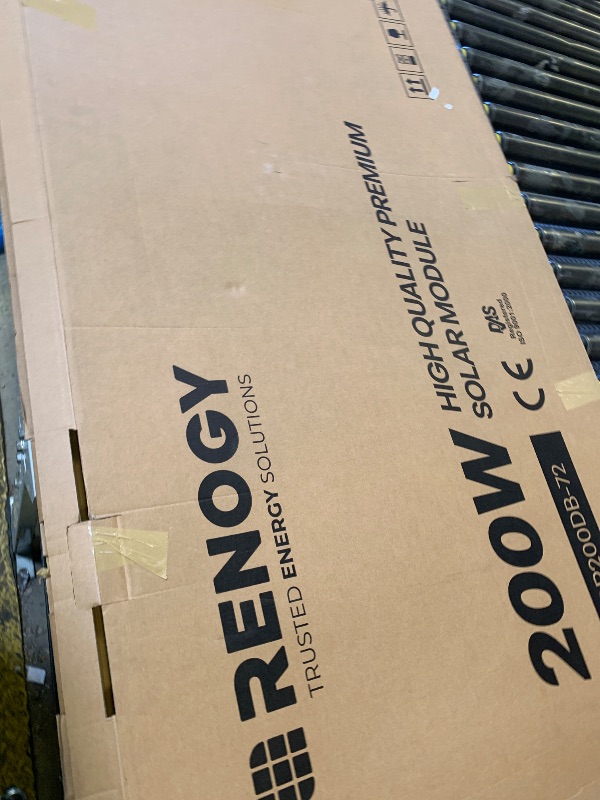 Photo 1 of Renogy 200W Flexible Solar Panel