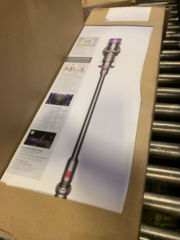 Photo 1 of Dyson V9 Motorbar Cordless Vacuum