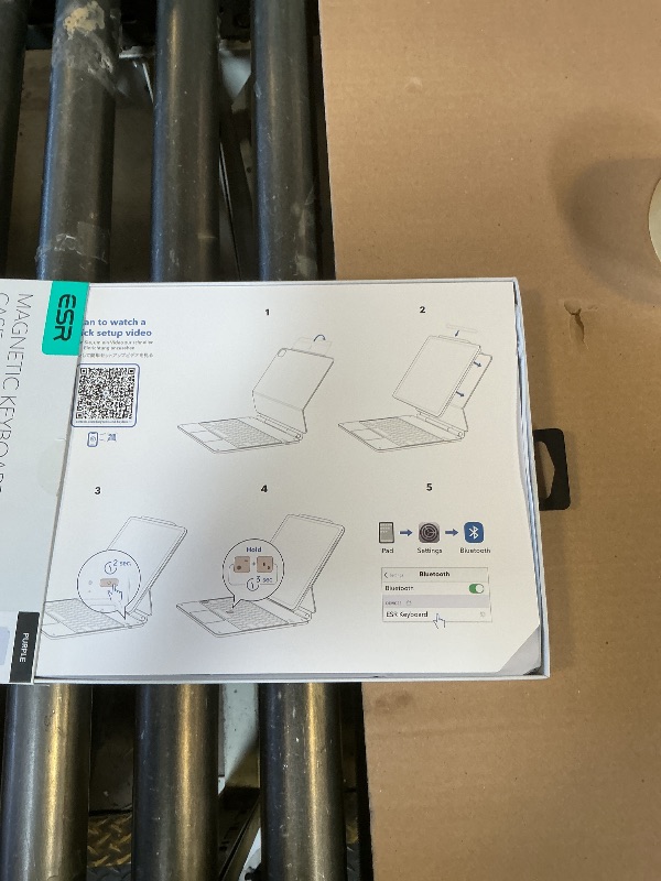 Photo 1 of ESR Keyboard Case for iPad Air 13"/Pro 12.9"