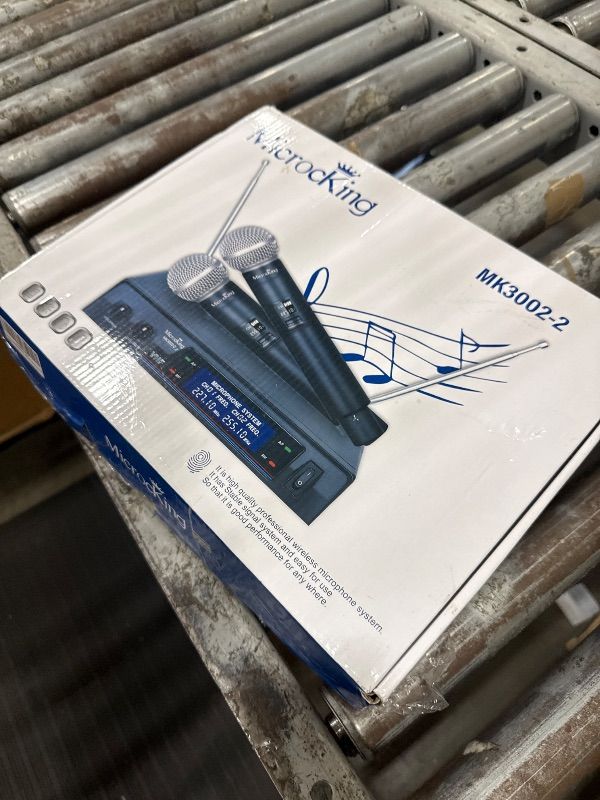 View 4 of **PARTS ONLY** MicrocKing Wireless Microphone System Dynamic Handheld Microphones,150 Ft Operating Range,16 Hours Continuous Use,Ideal for Karaoke, Party, DJ, Church, Wedding, Indoor/Outdoor Activities