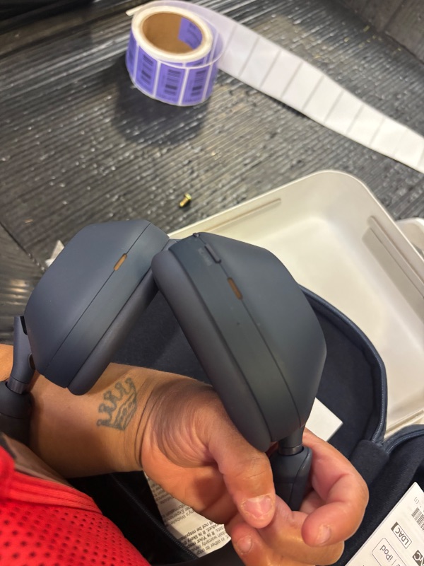 Photo 1 of Sony WH-1000XM5 Noise Cancelling Wireless Headphones