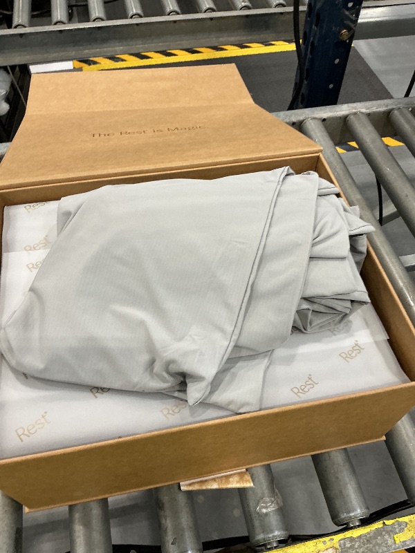 Photo 1 of REST Evercool+ Cooling Sheet Set, King