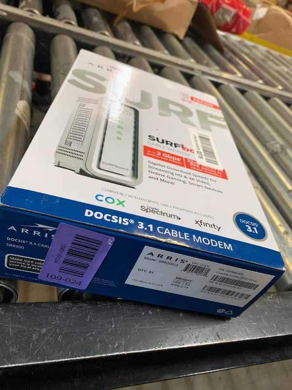 Photo 1 of ARRIS SURFboard SB8200 DOCSIS 3.1 Cable Modem