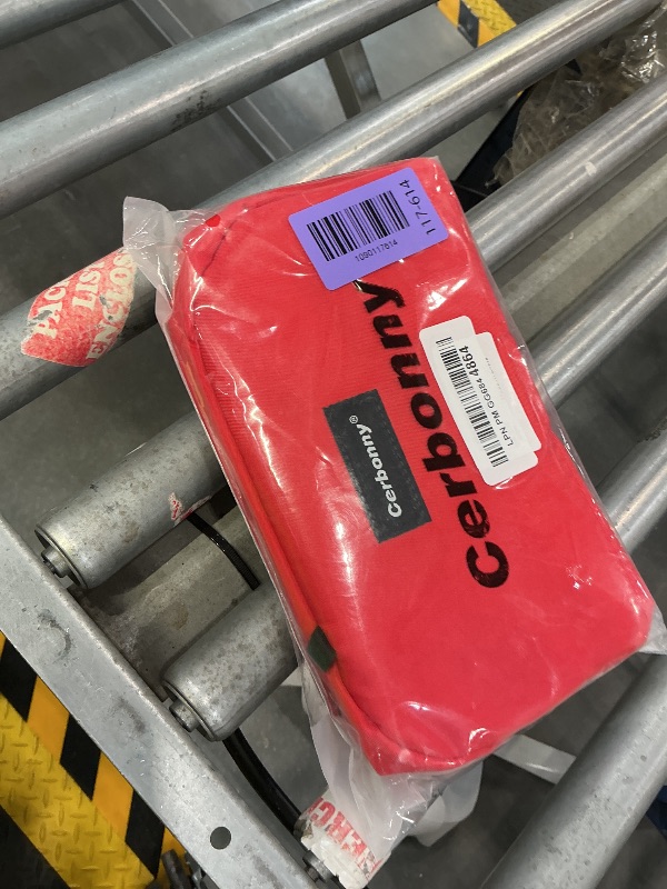 Photo 1 of Cerbonny Lunch Bag with Freezable Gel Packs