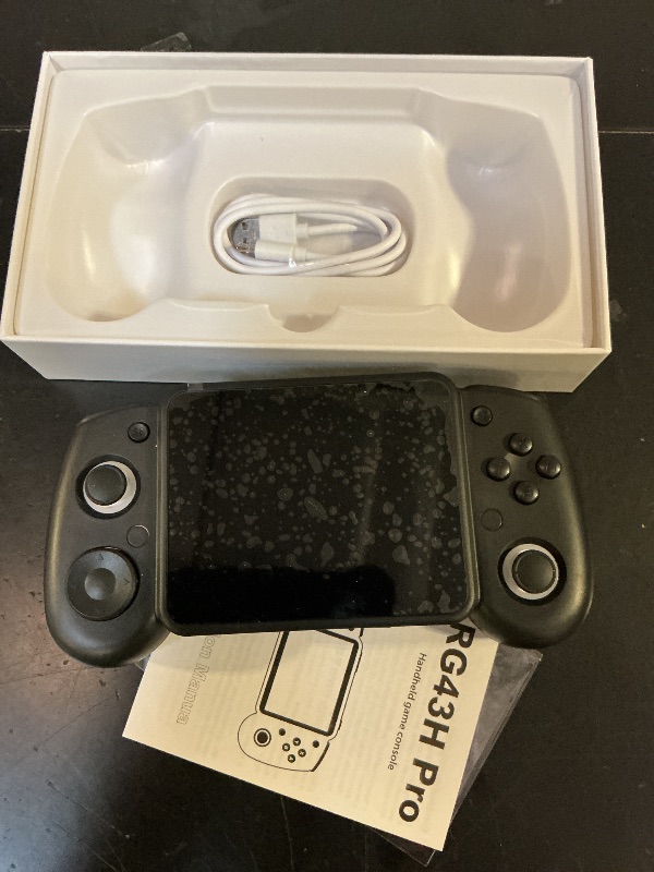Photo 1 of WDYQJE RG43H PRO Retro Handheld Game Console - 4.3" IPS, RK3562 Quad-Core