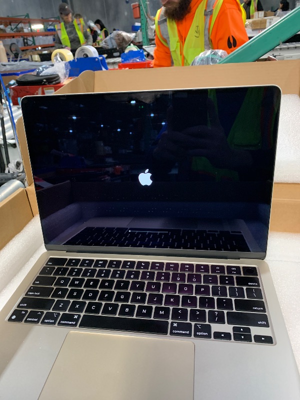 View 5 of Apple 14" MacBook Pro M2 Pro Laptop