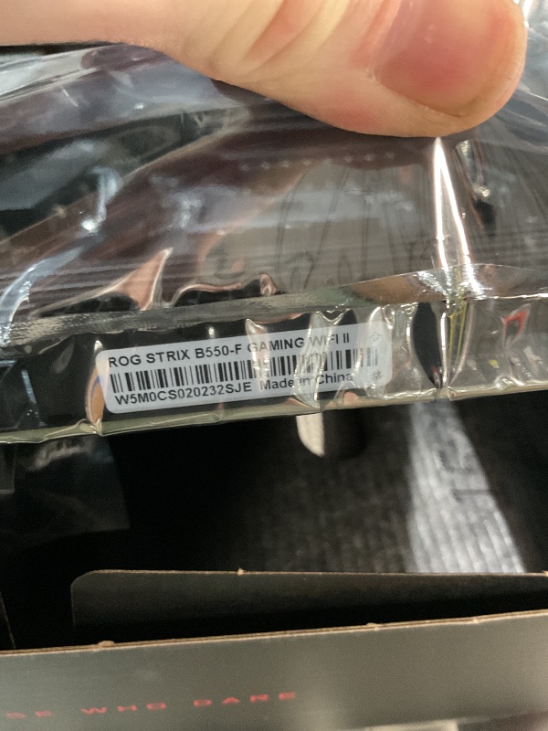 View 2 of Asus ROG Strix B550-F Gaming WiFi II AMD AM4 (3rd Gen Ryzen) ATX DDR4 Gaming Motherboard (PCIe 4.0,WiFi 6E, 2.5Gb LAN, BIOS Flashback, HDMI 2.1, Addressable Gen 2 RGB Header and Aura Sync)