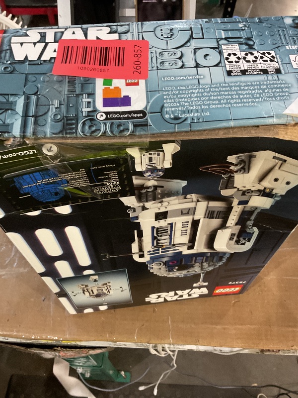 View 5 of ***MISSING PARTS***LEGO Star Wars R2-D2 Building Set 75379
