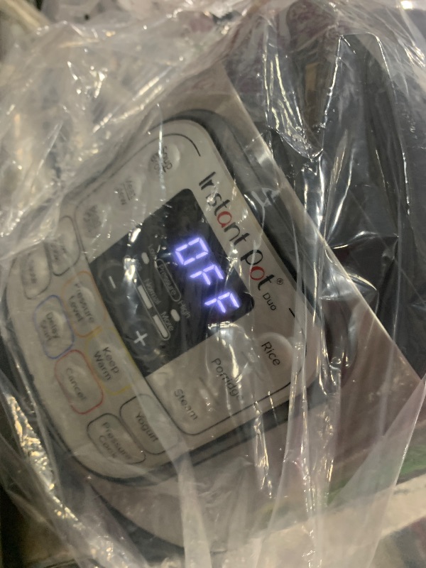 View 3 of ** dirty dirty lid**Instant Pot 6Qt Duo 120V V5