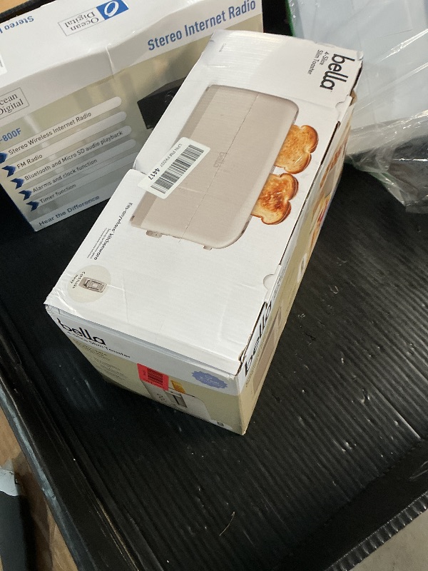 View 2 of ***PARTS ONLY***bella Fits-Anywhere™ Slim Toaster, 4 Slice Extra Long & Wide Slot, Oatmilk