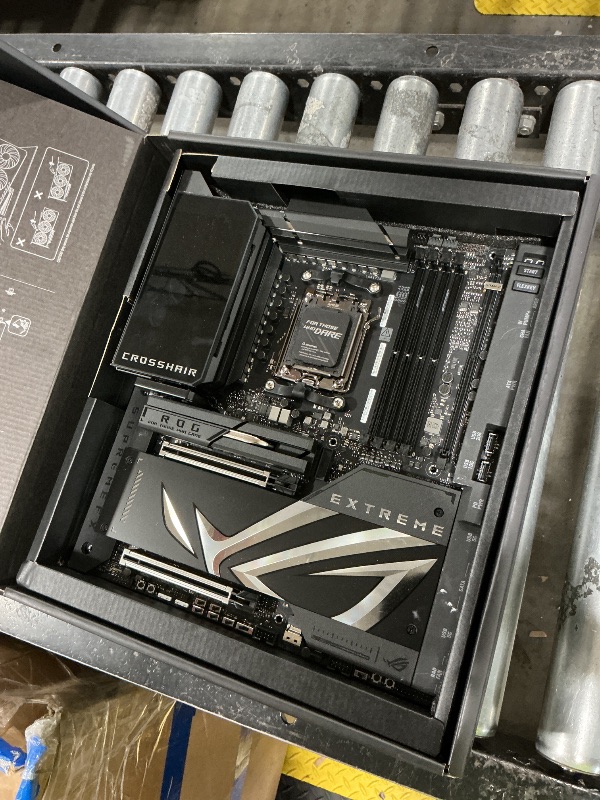 View 2 of ASUS ROG Crosshair X870E Extreme Motherboard