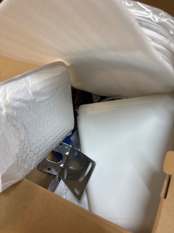 View 3 of HXSDplus Cell Phone Signal Booster - 7000 Sq. Ft, 5G/4G LTE, Green