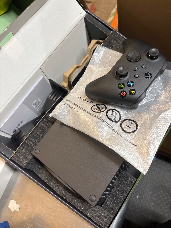 View 5 of Xbox Series X | Disc Gaming Console | 1TB SSD