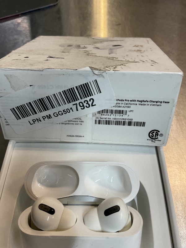 View 2 of Apple AirPods Pro (1st Gen) MagSafe Charging Case