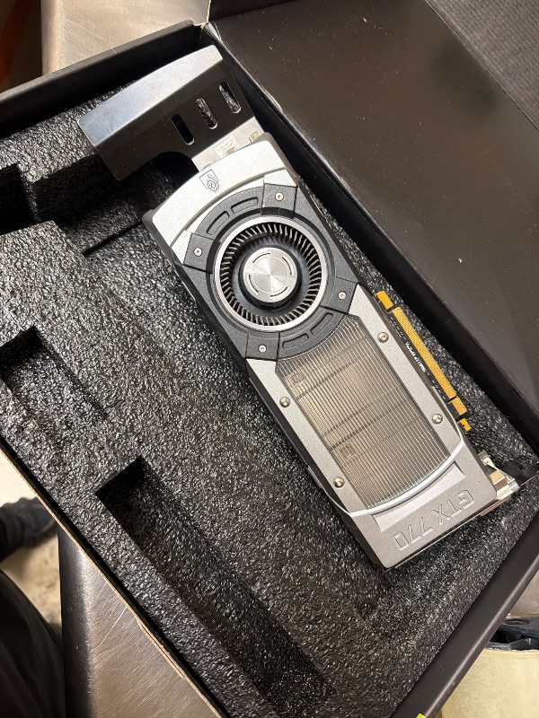 View 5 of PNY Nvidia GeForce GTX 770 2GB GDDR5 PCIe 3.0 Video Card GPU GMGTX77N3H2FJ