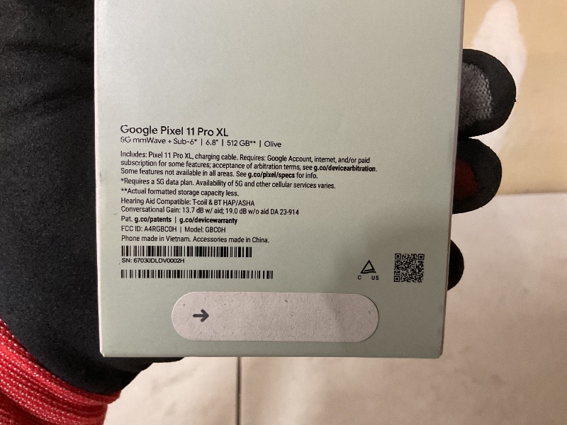 Photo 1 of Google Pixel 11 Pro XL - Unlocked Smartphone, Gemini - 512 GB - Olive